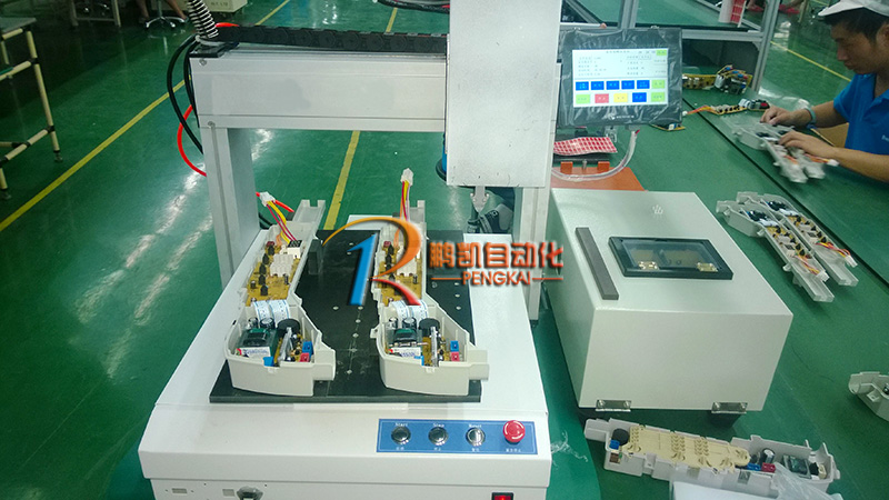 全自動(dòng)式螺絲機(jī)